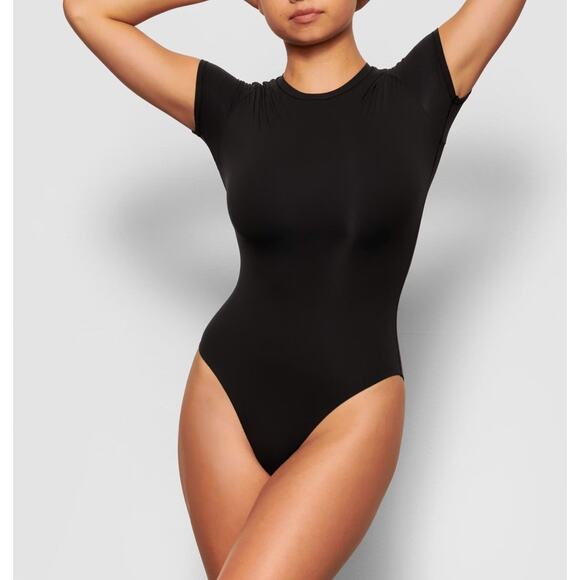 NWT Skims Fits Everybody T Shirt Bodysuit - Picture 1 of 10